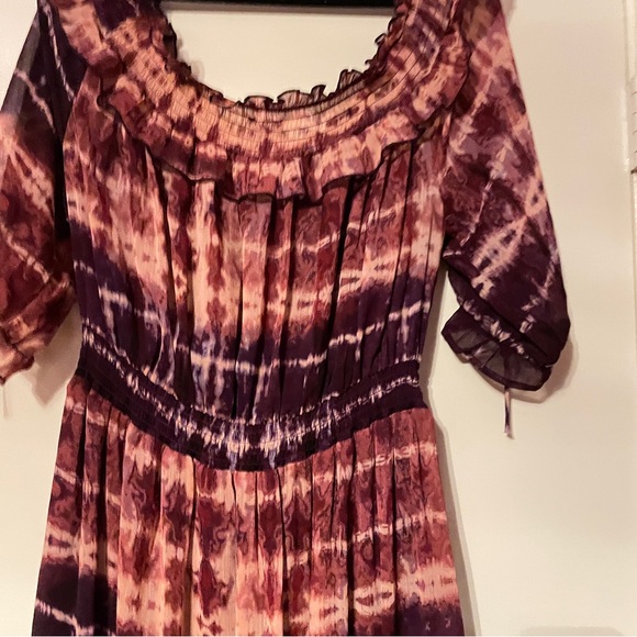 Jessica Simpson Dresses & Skirts - Summer dress in tie and dye. Off shoulders, maxi dress